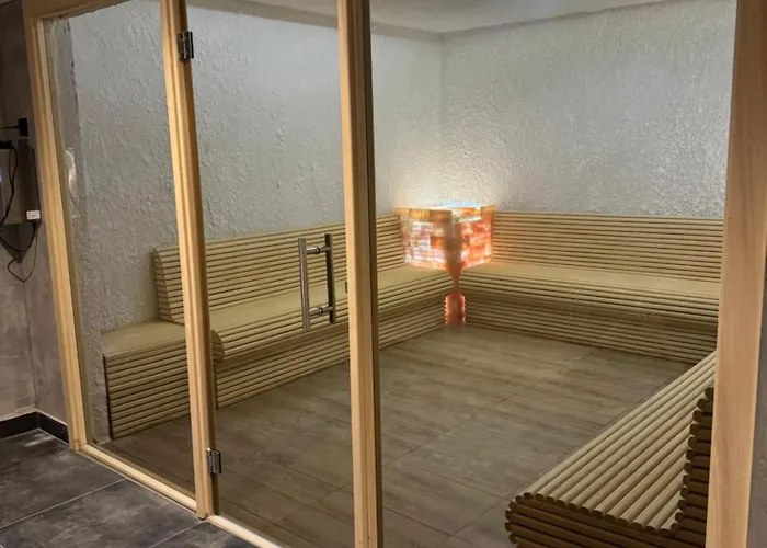 Raccoon Paradise Hill B19 *